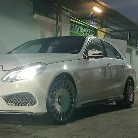 Mercedes-Benz E350 2010