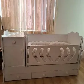 детская кроватка