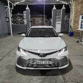 Toyota Camry 2023