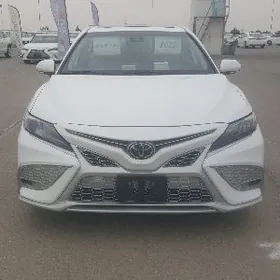 Toyota Camry 2022