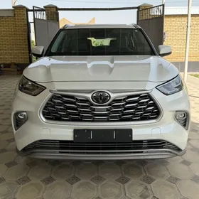 Toyota Highlander 2020