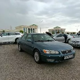 Toyota Camry 2001