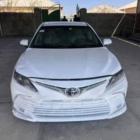 Toyota Camry 2022