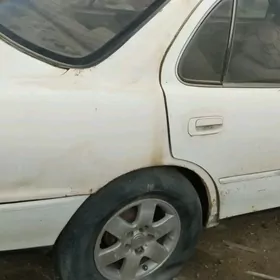 Toyota Camry 1991