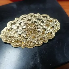 Yerewan gyzyl broska brosga