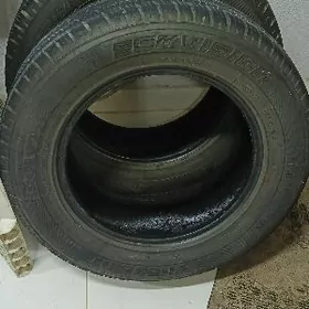 покрышки. 235 65 17