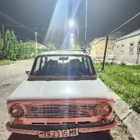 Lada 2104 1987