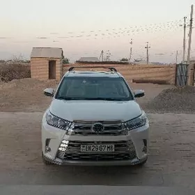 Toyota Highlander 2019