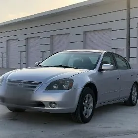 Nissan Altima 2004