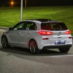 Hyundai Elantra 2020