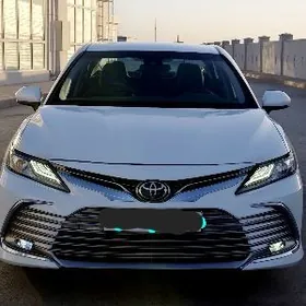 Toyota Camry 2022
