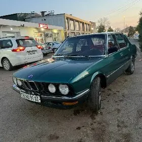 BMW 520 1986