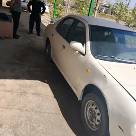 Nissan Bluebird 1993