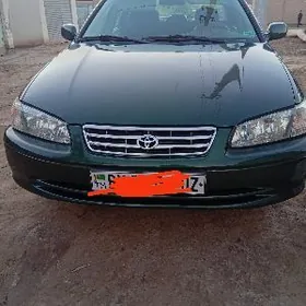 Toyota Camry 2000