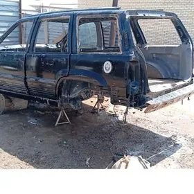 jeep grant curoky kuzwa