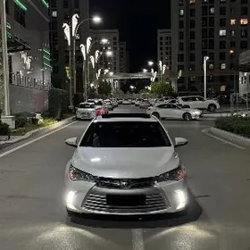 Toyota Camry 2016