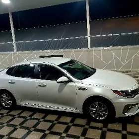 Kia Optima 2020