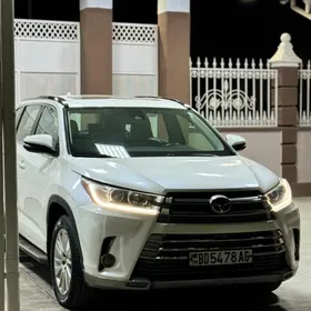 Toyota Highlander 2018