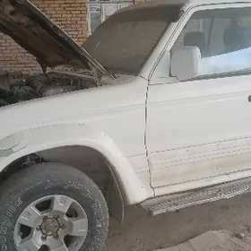 Mitsubishi Pajero 2008