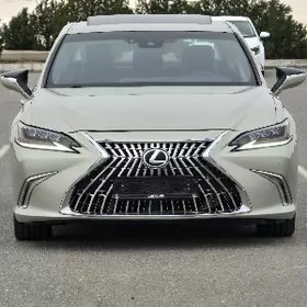 Lexus ES 350 2019
