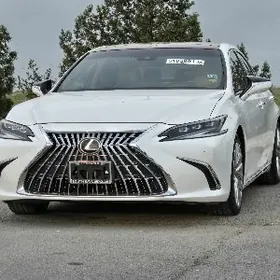 Lexus ES 350 2022