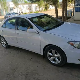 Toyota Camry 2004