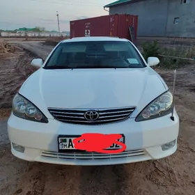 Toyota Camry 2003