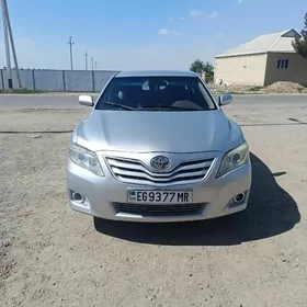 Toyota Camry 2010