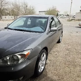 Toyota Camry 2004