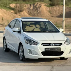 Hyundai Accent 2014