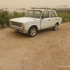 Lada 2104 1980