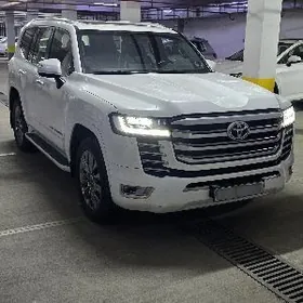 Toyota Land Cruiser 2023
