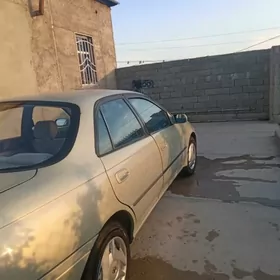 Toyota Carina 1993