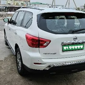 Nissan Pathfinder 2020