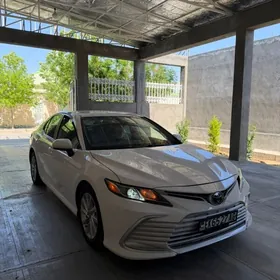Toyota Camry 2023