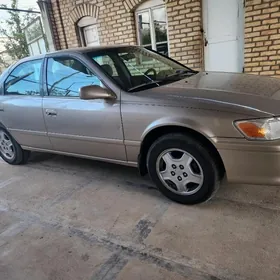 Toyota Camry 2000