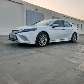 Toyota Camry 2022