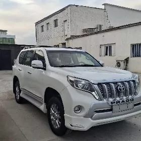 Toyota Land Cruiser Prado 2013