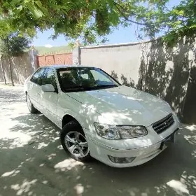 Toyota Camry 2000