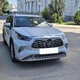 Toyota Highlander 2022