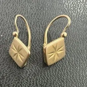 gyzyl gadymy gulakalka