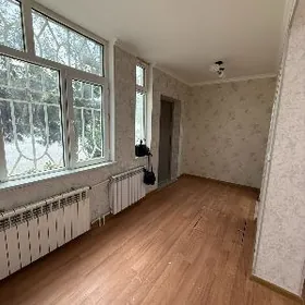 2-х КОМНАТНАЯ В 11 МКР