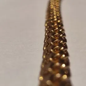 золотой браслет