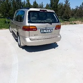 Toyota Sienna 2000