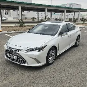 Lexus ES 350 2020