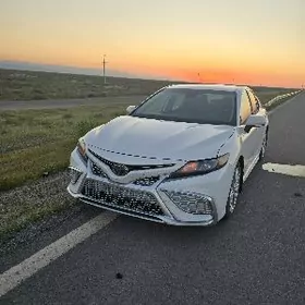 Toyota Camry 2023