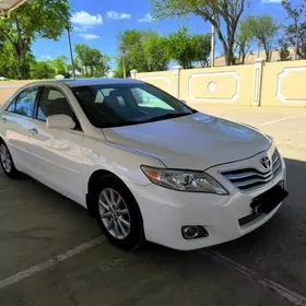 Toyota Camry 2010