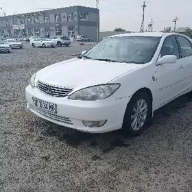 Toyota Camry 2004