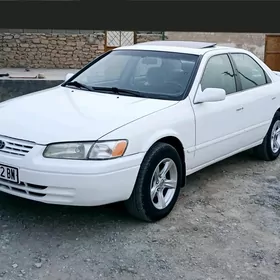 Toyota Camry 1999