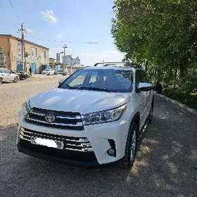 Toyota Highlander 2017